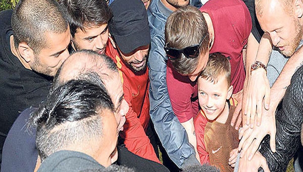 Galatasaray'da cenazede ve mangal partisinde birlik sağlandı!