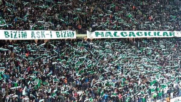 Konyaspor taraftarlardan kitap istedi