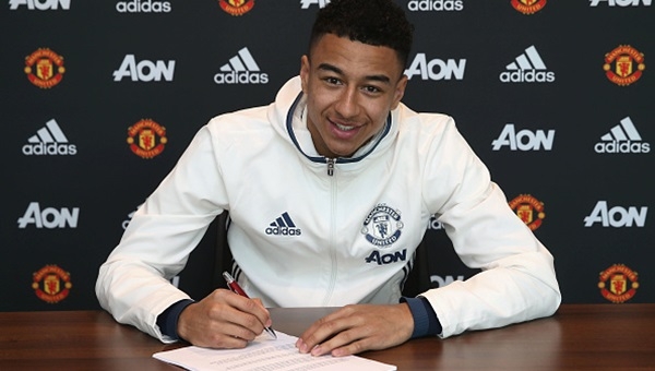 Manchester United Jesse Lingard'ın sözleşmesini uzattı