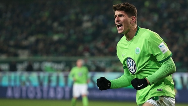 Mario Gomez yine attı ama takımını kurtaramadıMario Gomez'in Schalke 04'e attığı gol (İZLE)