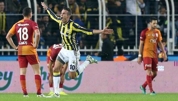 Robin van Persie derbiye özel hazırlanıyor!
