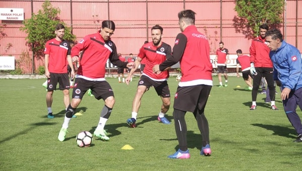 Selçuk Şahin, Trabzonspor maçına yetişecek mi? - Gençlerbirliği Haberleri