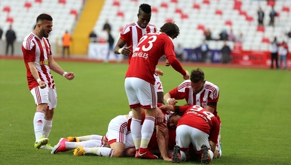 Sivasspor 2-0 Giresunspor maçı özeti ve golleri (İZLE)
