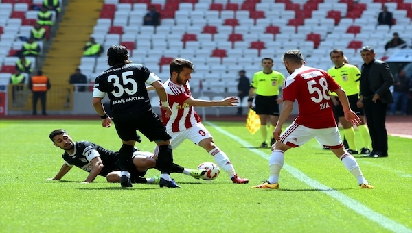 Sivasspor 2-0 Manisaspor maç özeti ve golleri