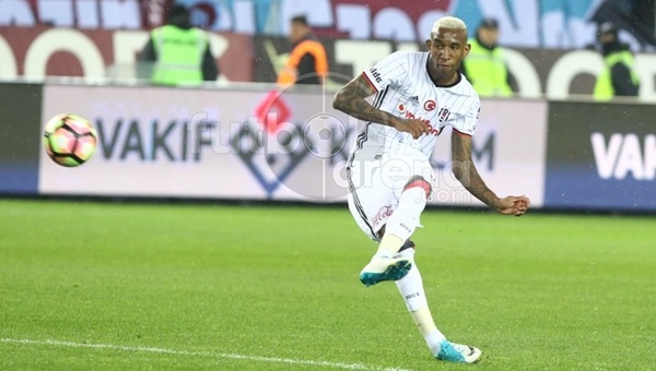 Talisca'nın Trabzonspor'a attığı frikik golü (İZLE)
