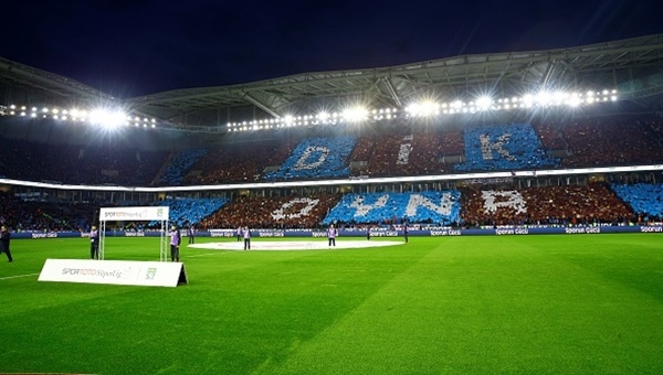 Trabzonspor tribünlerinde ideolojik gerginlik!