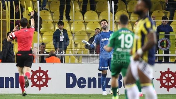 Volkan Demirel'in penaltısında kırmızı kart itirazı