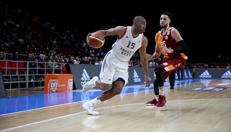 Anadolu Efes - Galatasaray Odeabank play-off maç sonucu