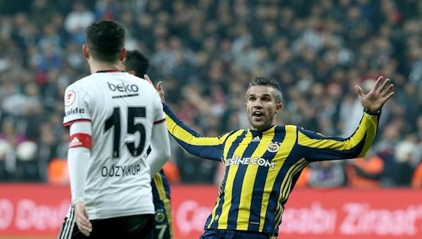 Beşiktaş - Fenerbahçe derbisi öncesi Robin Van Persie'den iddalı sözler