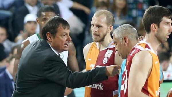 Ergin Ataman'a flaş ceza!