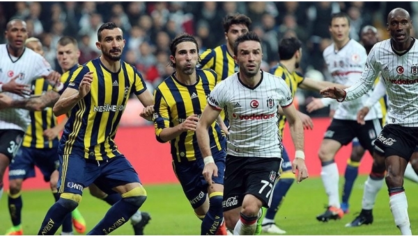 Beşiktaş'ta Atiba, Fenerbahçe maçında oynayacak mı?