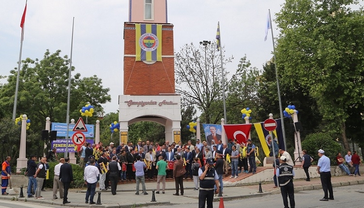 Fenerbahçe bayrağı asılınca Beşiktaşlı vatandaştan talep geldi! 