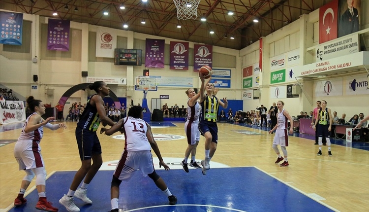 Yakın Doğu Üniversitesi, Fenerbahçe'yi yenerek şampiyon oldu