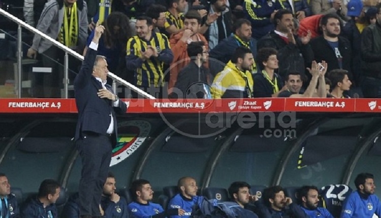 Fenerbahçe'de Advocaat'tan Başakşehir maçı sonrası itiraf: 'Utanç verici.'