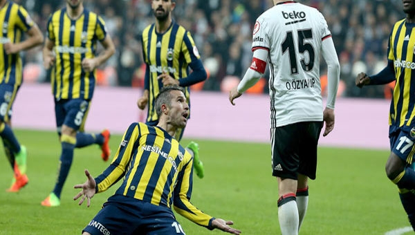 Fenerbahçeli Robin van Persie: ''Kulağımı kapatırım işimi yaparım!''