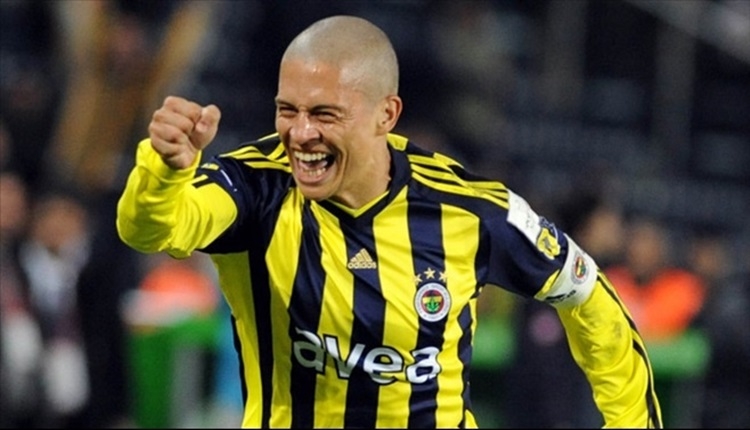 Fenerbahçe'nin eski yıldızı Alex de Souza'dan Euroleague paylaşımı