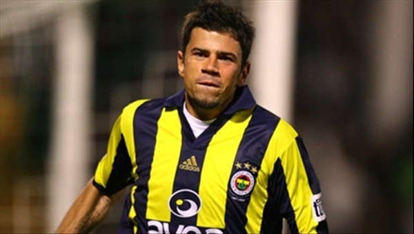 Fenerbahçe'ye Mateja Kezman'dan derbide destek