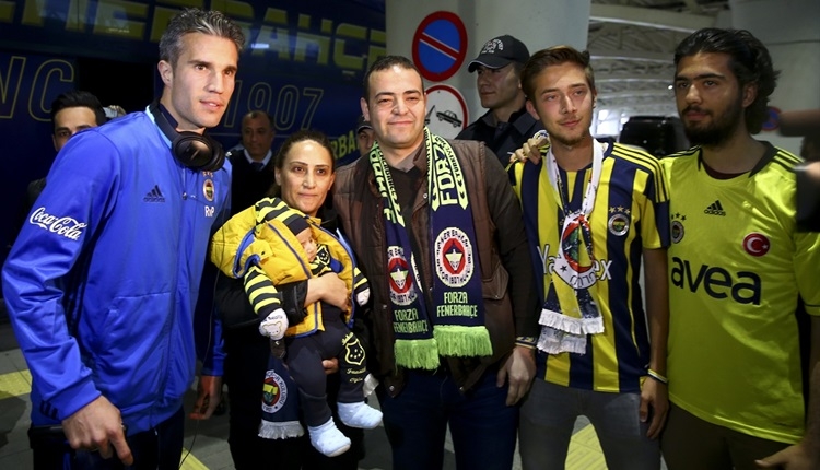 Fenerbahçe'yi sadece 4 taraftar karşıladı