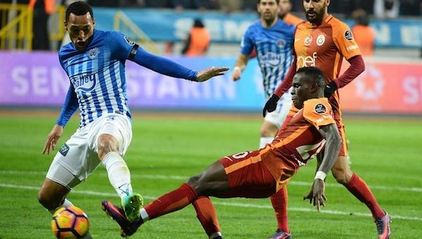 Galatasaray, seyircisiz maçta kazanmak istiyor