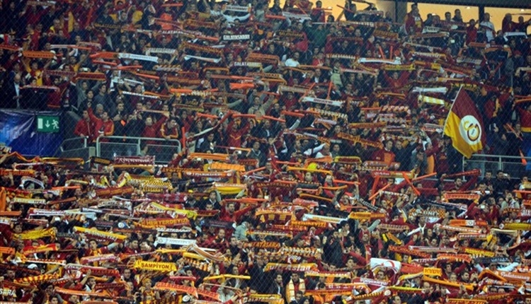 Galatasaray taraftarlarından Gaziantepspor maçı öncesi protesto!