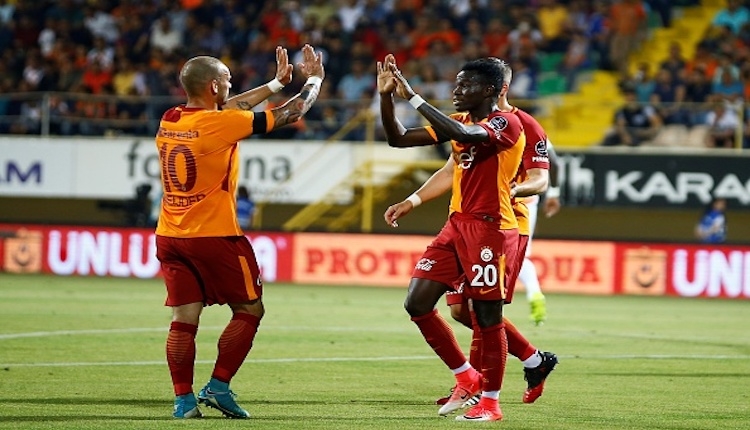 Galatasaray'dan Wesley Sneijder'e jest