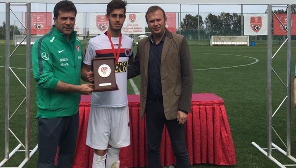 Gençlerbirliği U19 takımı Türkiye 3.'sü