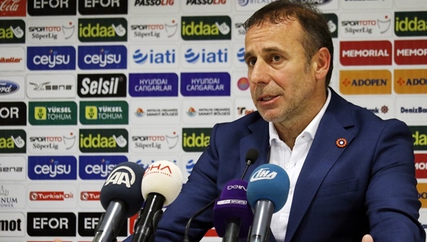 Medipol Başakşehir hocası Abdullah Avcı'dan derbi yorumu