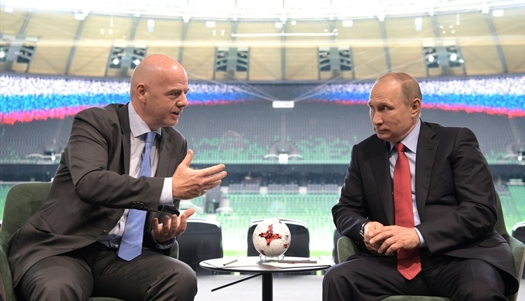 Putin, Infantino ile görüştü