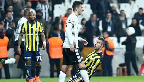 Robin van Persie: ''Beşiktaş'tan rahatız!''
