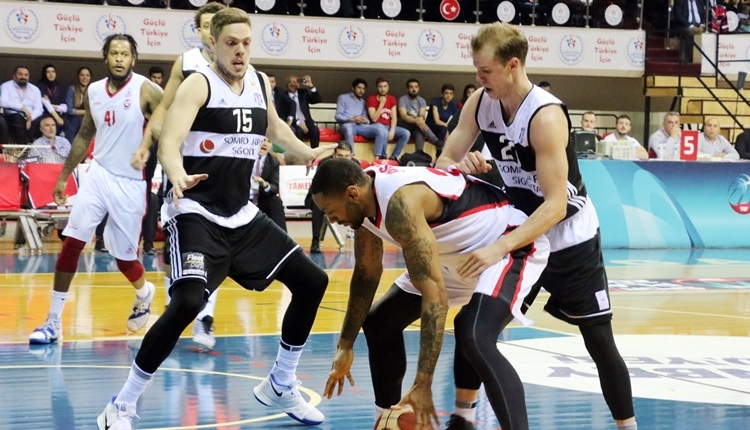 Beşiktaş, Anadolu Efes maçında gerginlik!