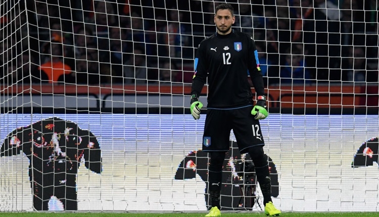 Donnarumma'ya dolarlı protesto!