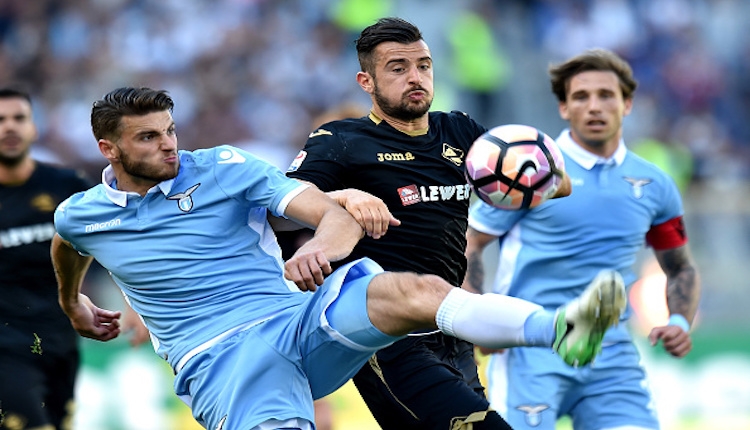 Galatasaray'da stopere yeni aday Wesley Hoedt 