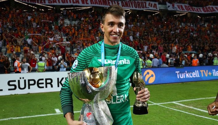 Galatasaraylı Muslera'dan TEOG öğrencisine sürpriz