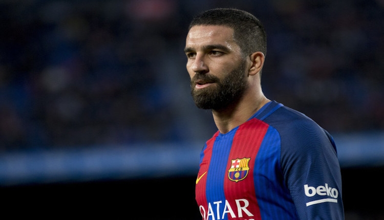 Arda Turan, Japonya'ya gitti