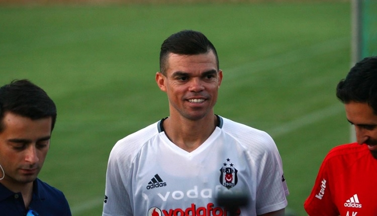 Beşiktaş'ın yeni transferi Pepe ilk antrenman sonrası konuştu