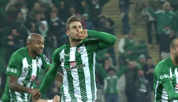 Bursaspor'da Deniz Yılmaz ile ilgili kritik karar