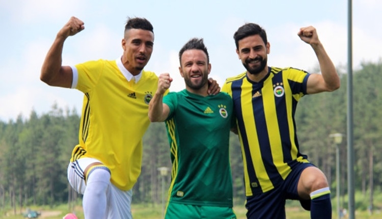 Fenerbahçe'de forma satışı sevinci