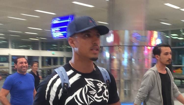 Fenerbahçe'nin yeni transferi Nabil Dirar İstanbul'da