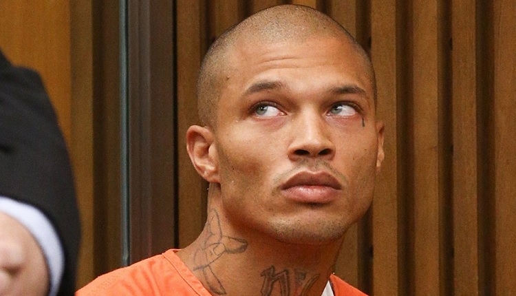 Galatasaray formasını giydi, amblemini öptü! Jeremy Meeks