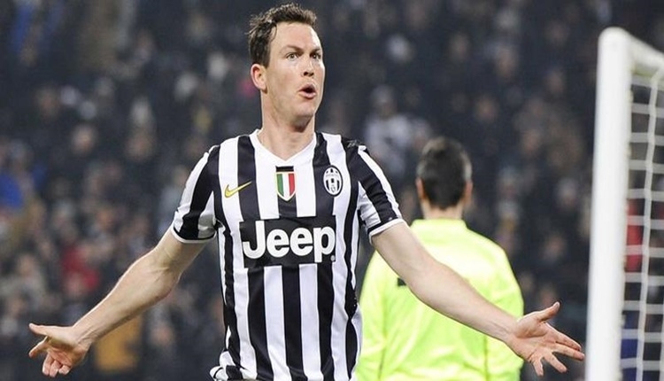 Galatasaray'da transferde yeni sağ bek adayı Stephan Lichtsteiner