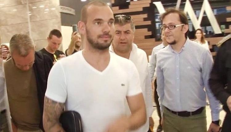 Galatasaray'da Wesley Sneijder sağlık kontrolünden geçti