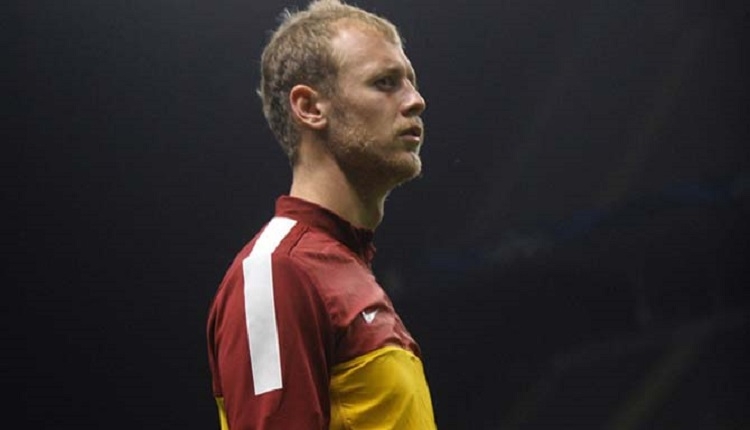 Galatasaray'dan Sparta Prag'a transfer olan Semih Kaya'dan duygusal veda!