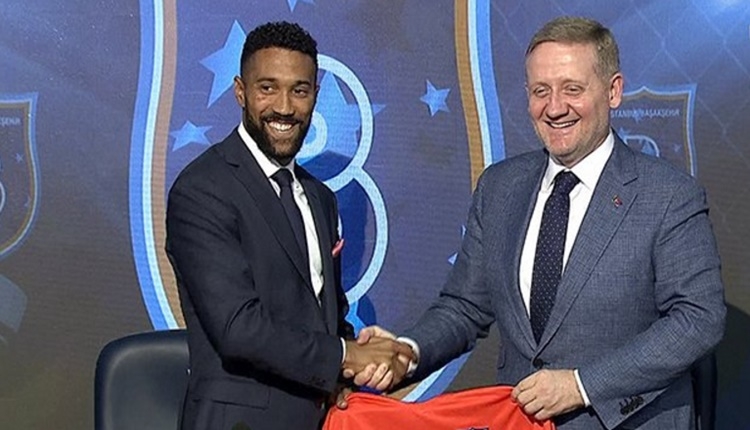 Medipol Başakşehir'de yeni transfer Gael Clichy: 'Galatasaray ile görüştüm ancak...'