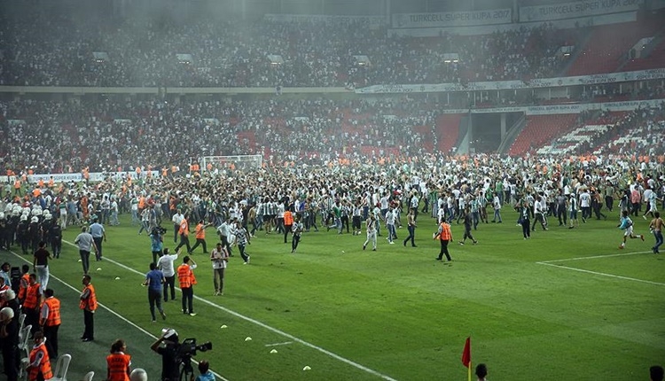 Beşiktaş - Atiker Konyaspor maçı sonrası gözaltı