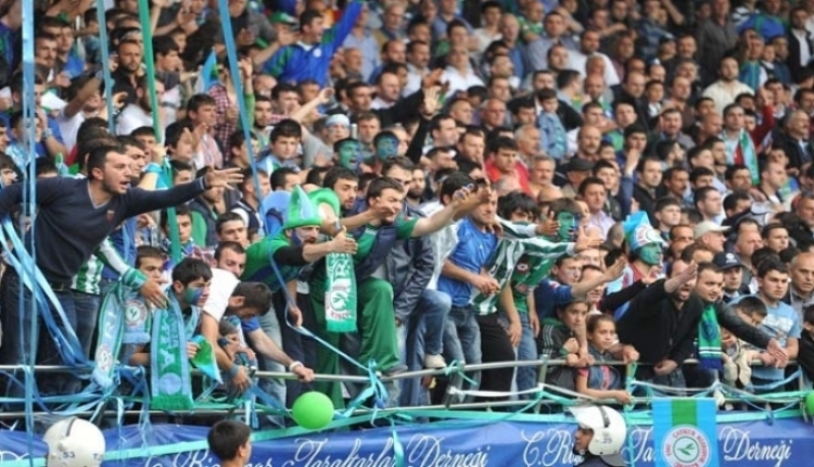 Çaykur Rizespor'da taraftar patlaması