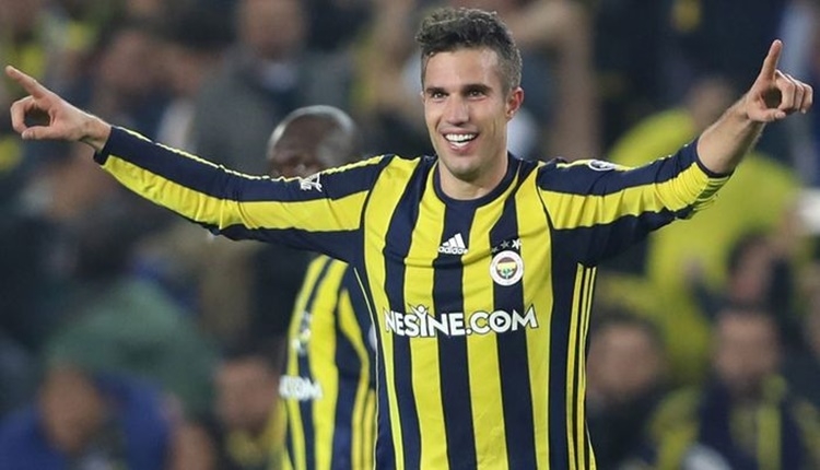 Fenerbahçe'de Robin van Persie'den sevindirici haber