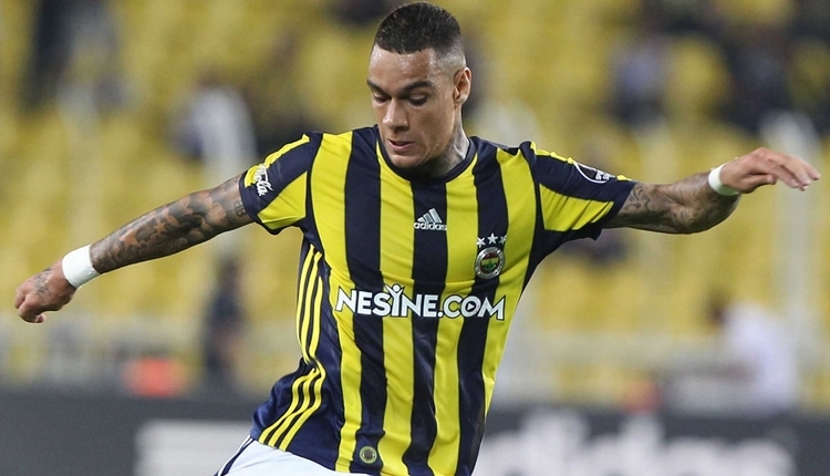 Fenerbahçeli Van der Wiel transfer için İtalya'da