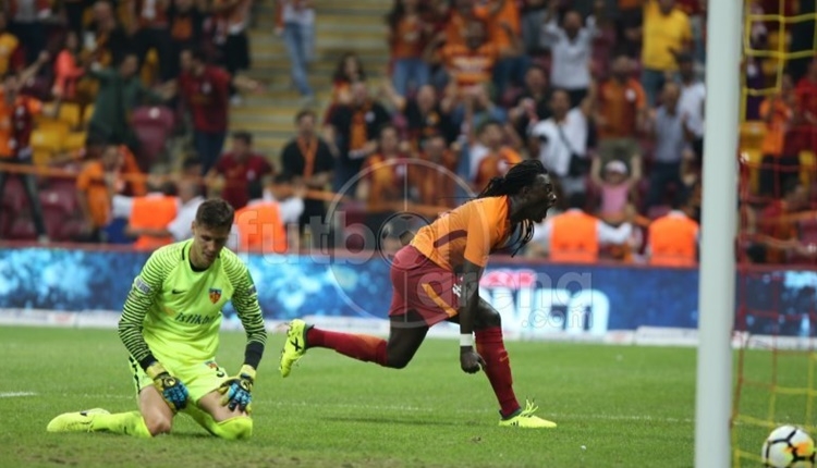 Galatasaray 33 hafta sonra lider