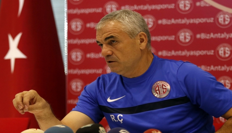 Antalyaspor'da Çalımbay: "Eto'o ile ilgili karar verilmeli