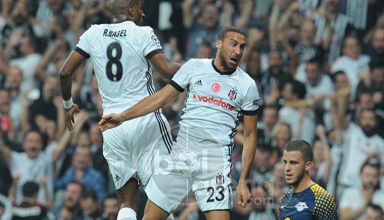 Beşiktaş'ta Ryan Babel'in Leipzig'e attığı golde Cenk Tosun'dan müthiş çalım (İZLE)